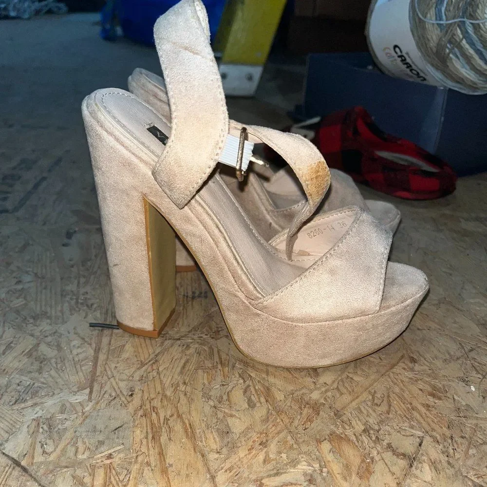 Vices Nude Platform sandals size 36